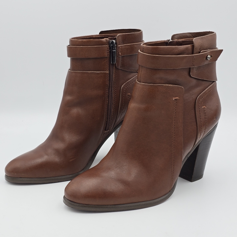 Like-New Vince Camuto Faythe Layered Heeled Ankle Booties, Brown, Women's 7.5M - Picture 5 of 16